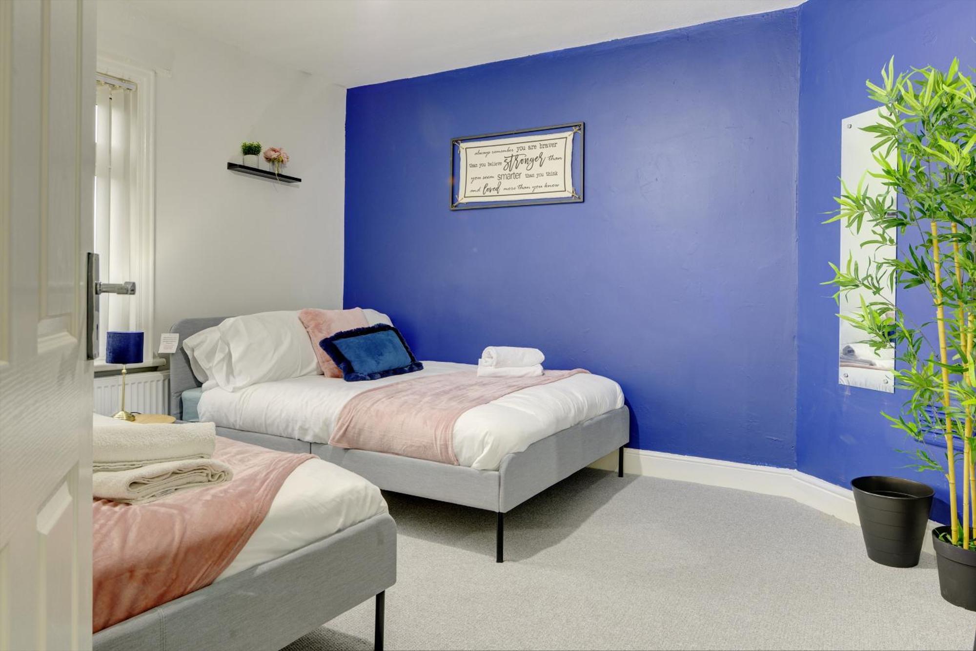 Stunning And Lovely 3 Bed House - Catch 22 Coventry Dış mekan fotoğraf