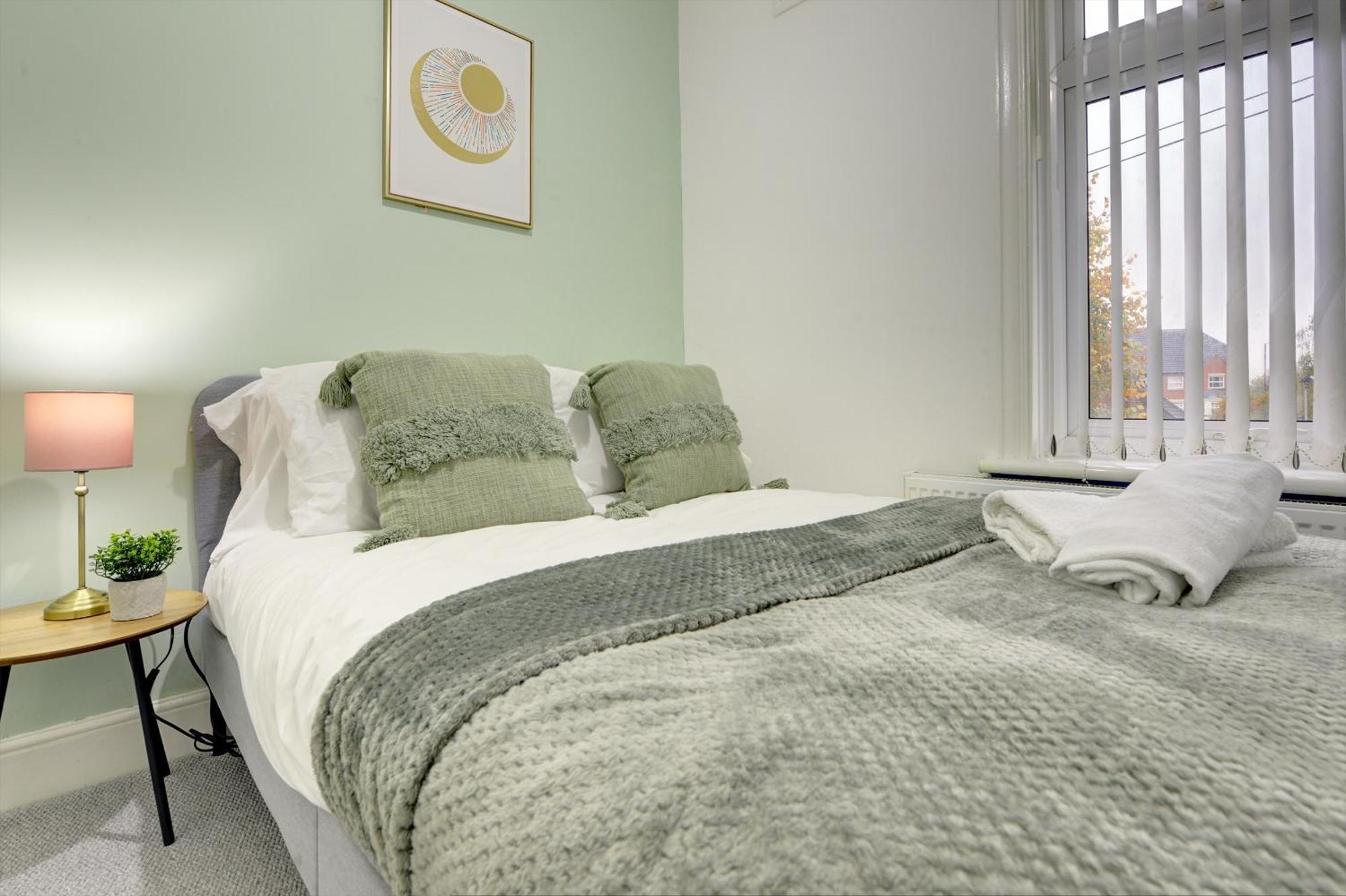 Stunning And Lovely 3 Bed House - Catch 22 Coventry Dış mekan fotoğraf