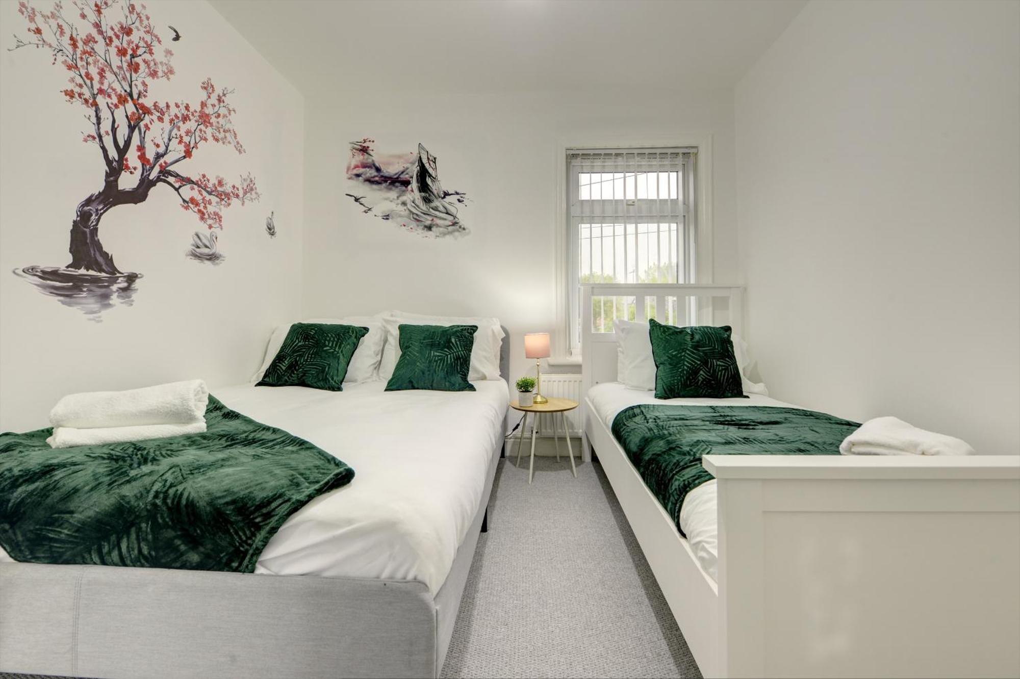 Stunning And Lovely 3 Bed House - Catch 22 Coventry Dış mekan fotoğraf